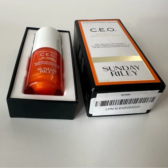 Sunday Riley C.E.O. 15% Vitamin C Brightening Serum 0.5 fl oz / 15 ml New in Box - Picture 4 of 10